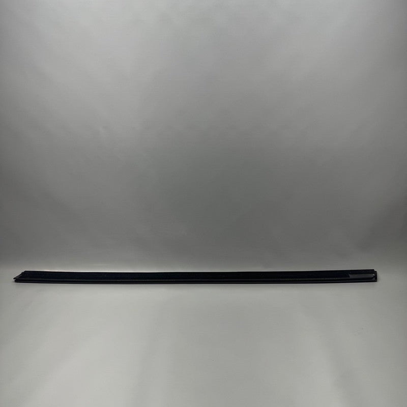 TESLA MODEL Y DOOR WINDOW MOLDING RIGHT FRONT 2020 2021 2022 2023 2024