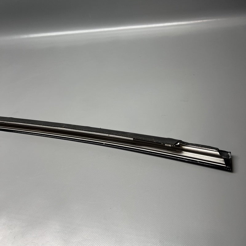 1032249-00-J TESLA MODEL X DOOR MOLDING LEFT REAR 2015 16 17 18 19 20 2021 OEM 1032249-00-J