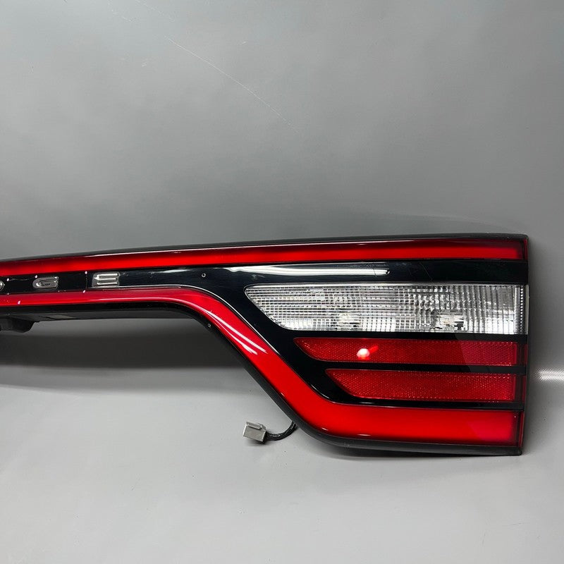 DODGE DURANGO LIFTGATE TAIL LIGHT 2018 2019 2020 2021 2022 2023 OEM 68