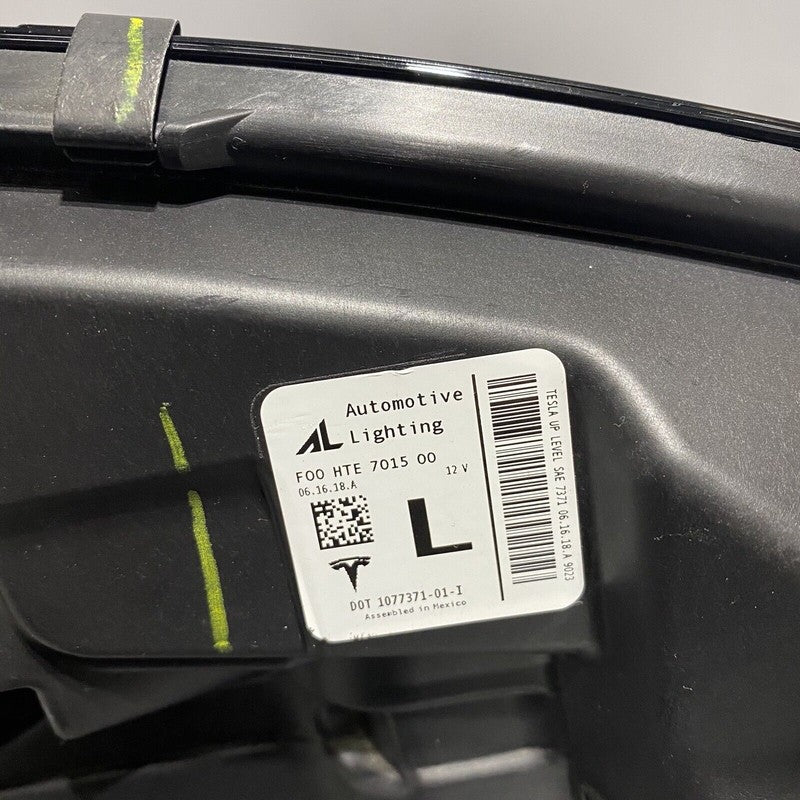 1077371-01-I TESLA MODEL 3 HEADLIGHT LEFT DRIVER LED 1077371-01-I OEM 2017 2018 2019 2020 