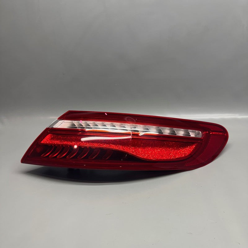 MERCEDES BENZ E400 E53 TAIL LIGHT RIGHT PASSENGER 2019-2021 2022 2023 