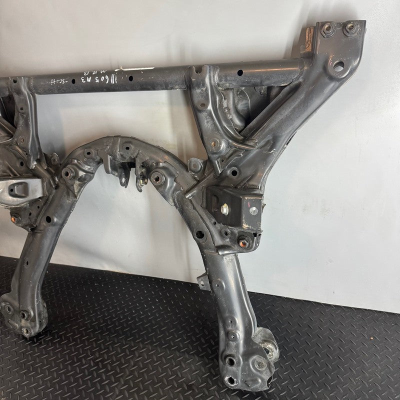 TESLA MODEL Y SUBFRAME CROSSMEMBER FRONT 1044531-00-B 2020 2021 2022 2