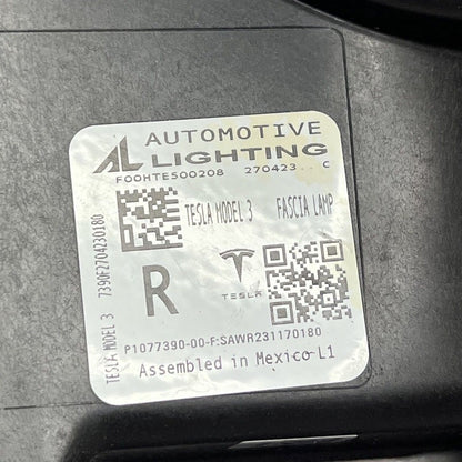 1077390-00-F TESLA MODEL 3 FOG LIGHT RIGHT PASSENGER 2017 2018 2019 2020 2021 2022 OEM 2 PIN