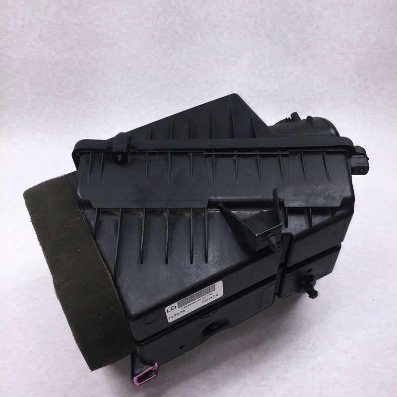 15919463 TOYOTA SUBURBAN CADILLAC ESCALADE AIR INTAKE CLEANER 2009 2010 2011 2012 2013 