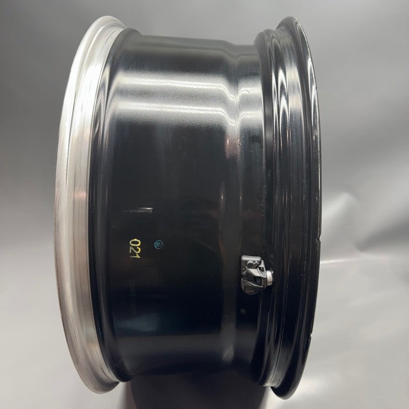 BMW XM WHEEL RIM FRONT 23 INCH 2024 2025 2026 OEM 6856021