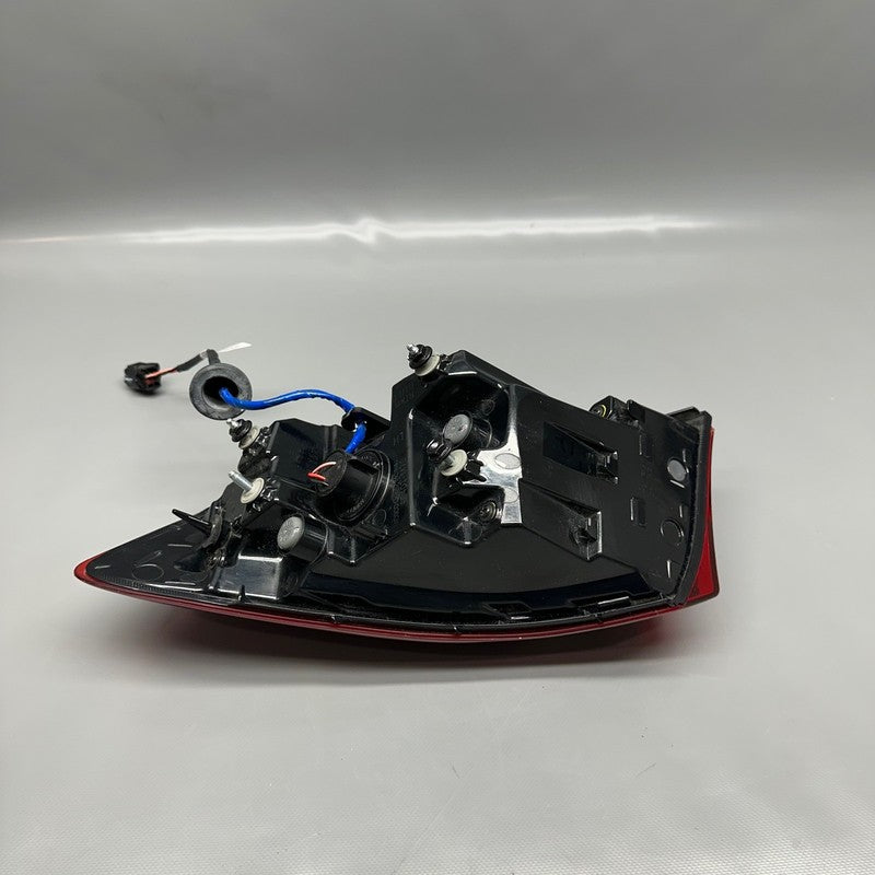 KIA FORTE TAIL LIGHT LEFT DRIVER 2019 2020 2021 2022 2023 OEM 92401M70