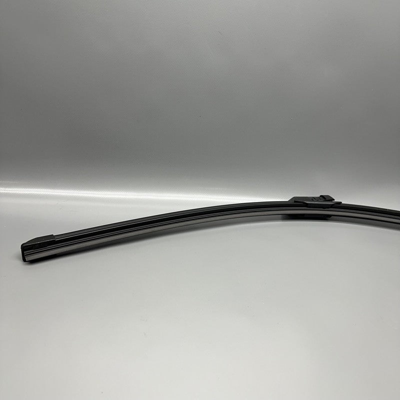 1076730-00-C TESLA MODEL 3 WINDSHIELD WIPER BLADE LEFT 2017 2018 2019 2020 2021 2022 OEM