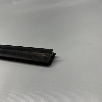 4KE837476A AUDI E-TRON WINDOW BELT MOLDING LEFT FRONT 2019 2020 2021 OEM 4KE837476A