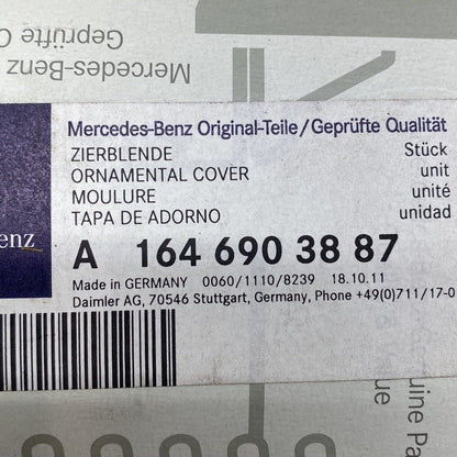 A1646903887 MERCEDES BENZ GL450 EXTERIOR DOOR MOULDING TRIM RIGHT REAR 2007 08 09 10 11 12 