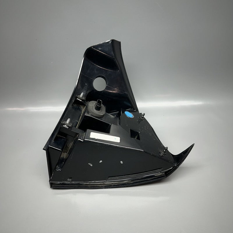 1502086-00-D TESLA MODEL Y TAIL LIGHT LEFT DRIVER 2020 2021 22 2023 2024 LED OEM 1502086-00-D