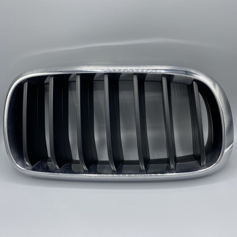 51117309775-02 BMW X5 GRILLE RIGHT SIDE F15 51117309775-02 OEM 2015 2016 2017