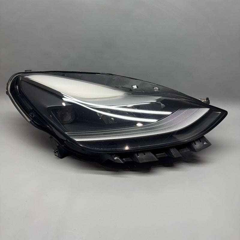 TESLA MDOEL 3 Y HEADLIGHT RIGHT PASSENGER 2021 2022 2023 LED OEM 15149