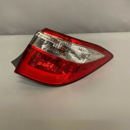 TOYOTA COROLLA TAIL LIGHT RIGHT PASSENGER 2014 2015 2016 OEM