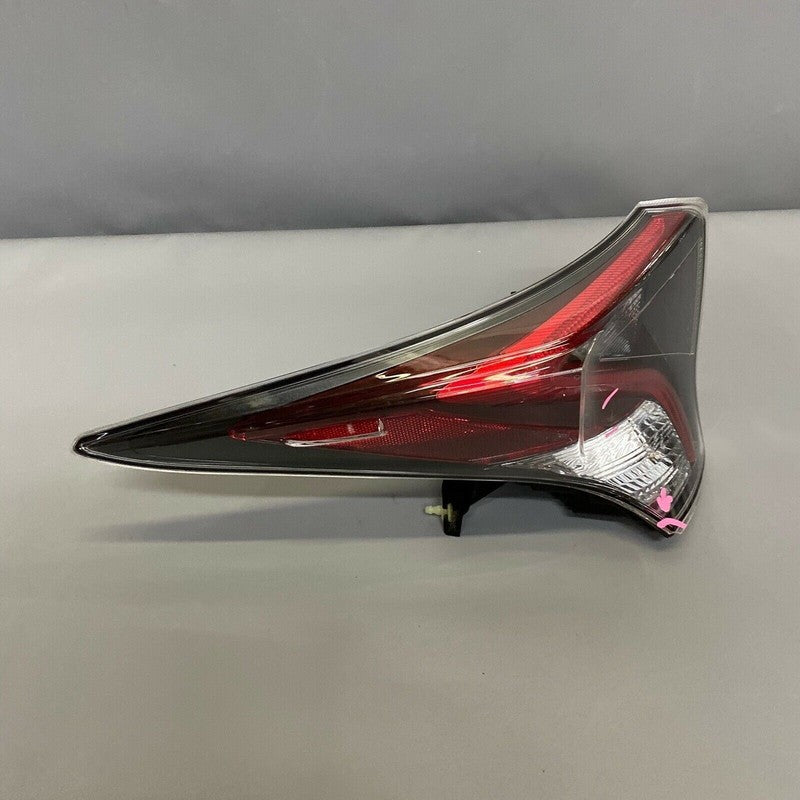 81550-0R030 TOYOTA PRIUS TAIL LIGHT LEFT DRIVER 81550-0R030 2016 2017 2018 LED OEM