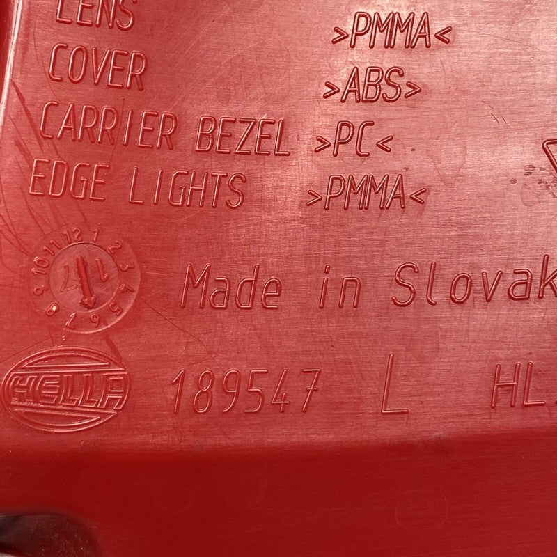 95B945095E PORSCHE MACAN TAIL LIGHT LEFT DRIVER 2015 2016 2017 LED OEM 95B945095E