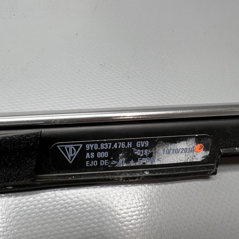 9Y0837476H PORSCHE CAYENNE DOOR BELT MOLDING RIGHT FRONT 2019 2020 OEM 9Y0837476H