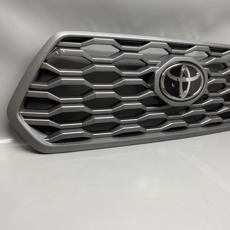 53114-04250 TOYOTA TACOMA TRD GRILLE 2019 2020 2021 OEM 53114-04250