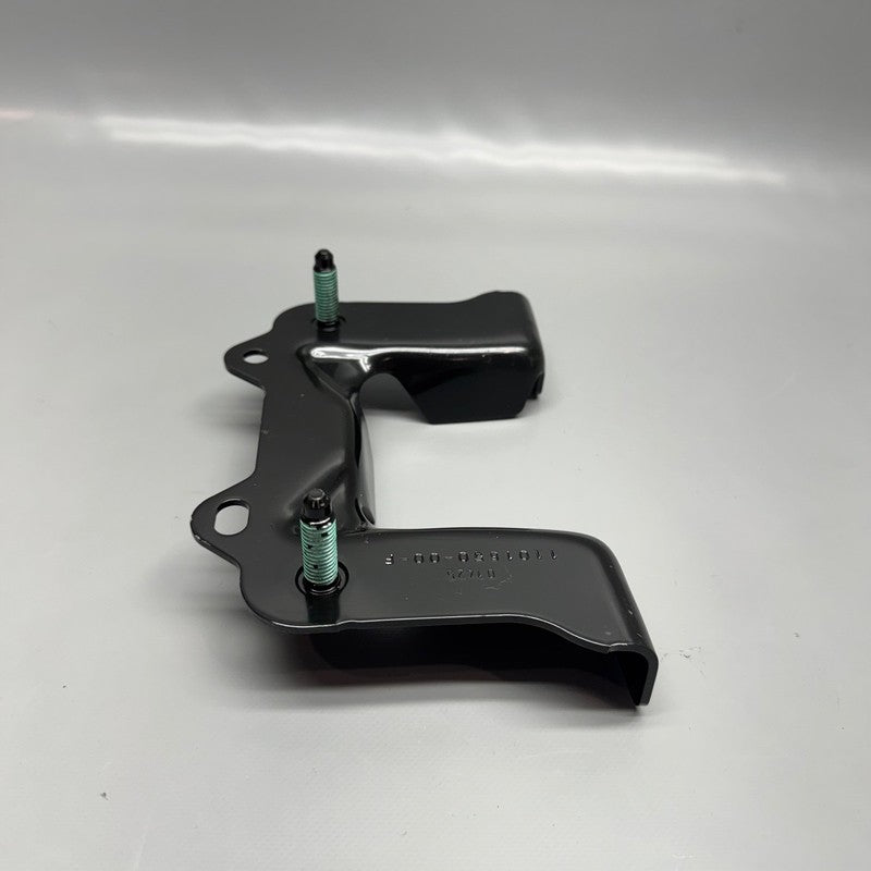 TESLA MODEL 3 REAR RIGHT RAIL GLOVE LOWER BRACKET 2017 2018 2019 2020 