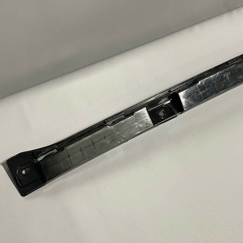 6007724-00-C TESLA MODEL S REAR BUMPER CENTER BRACKET 6007724-00-C 2016 2017 2018 OEM