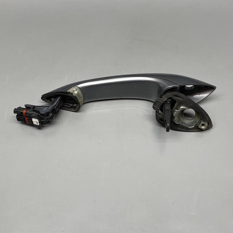 7305284 BMW 528 DOOR HANDLE LEFT FRONT KEYLESS 2014 2015 2016 F10 OEM 7305284