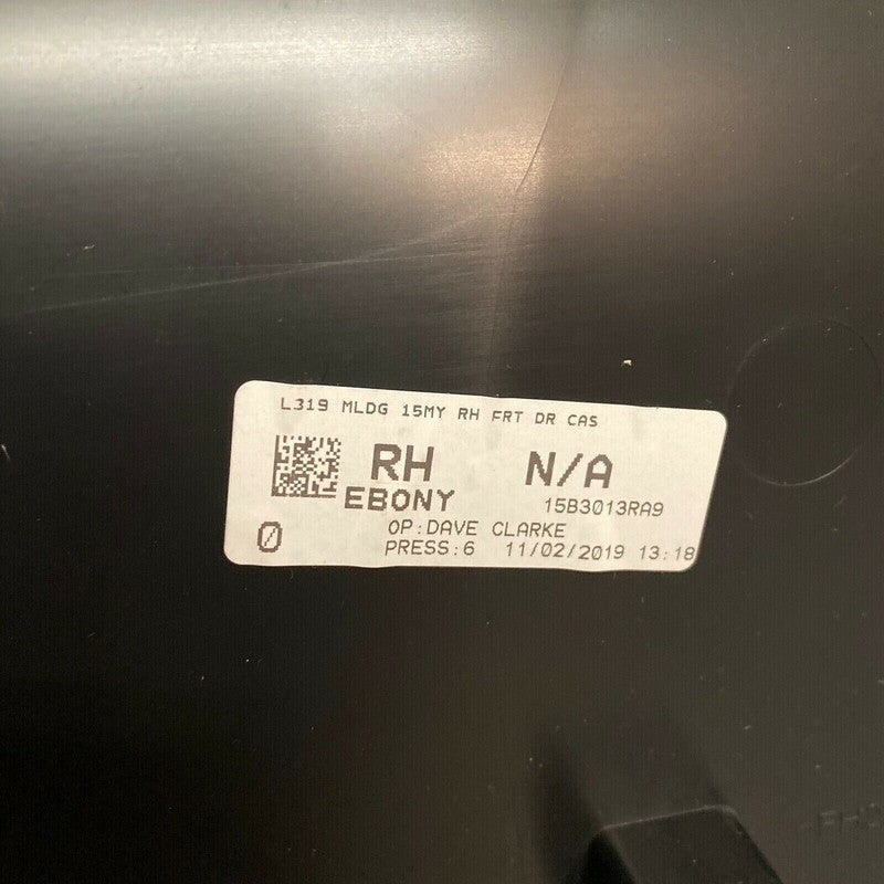 LR016876 LAND ROVER LR4 DOOR PANEL RIGHT FRONT 2010 2011 2012 2013 2014 2015 2016 OEM