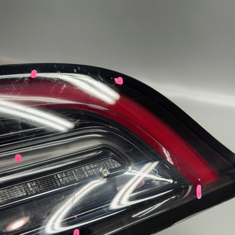 TESLA MODEL 3 TAIL LIGHT LEFT DRIVER 2017 2018 2019 2020 2021 LED OEM