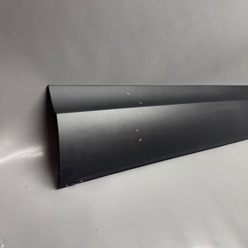 LAND ROVER DISCOVERY DOOR MOLDING RIGHT FRONT OEM HY32-21064-AE