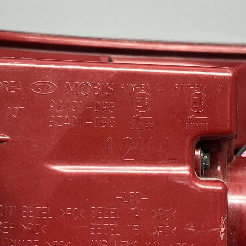 92401-D9510 KIA SPORTAGE TAIL LIGHT LEFT DRIVER 2020 2021 2022 OEM 92401-D9510