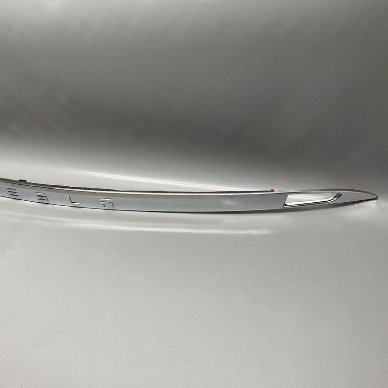 1035369-00-D TESLA MODEL X GATE CHROME TRIM 1035369-00-D 2016 2017 2018 2019 OEM 