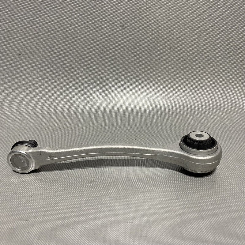 8W0407510D AUDI A4 CONTROL ARM RIGHT REAR UPPER 8W0407510D 2017 2018 2019 2020 OEM