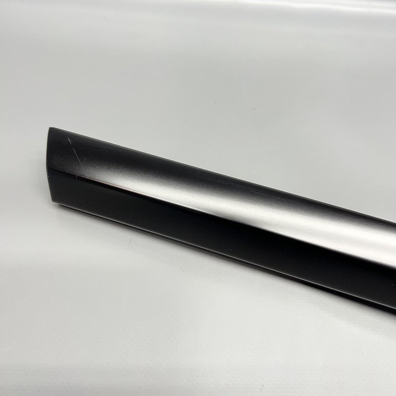 1495722-00-B TESLA MODEL Y DOOR WINDOW MOLDING LEFT REAR 2020 21 22  2023 OEM 1495722-00-B