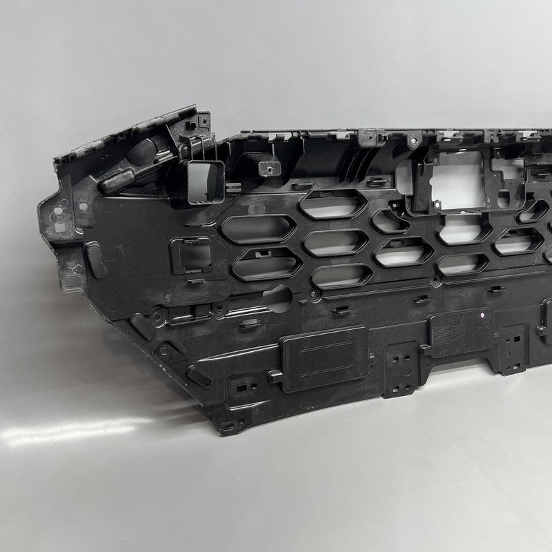 4KE807233B AUDI E-TRON GRILLE SUPPORT 2019 2020 2021 2022 2023 OEM 4KE807233B