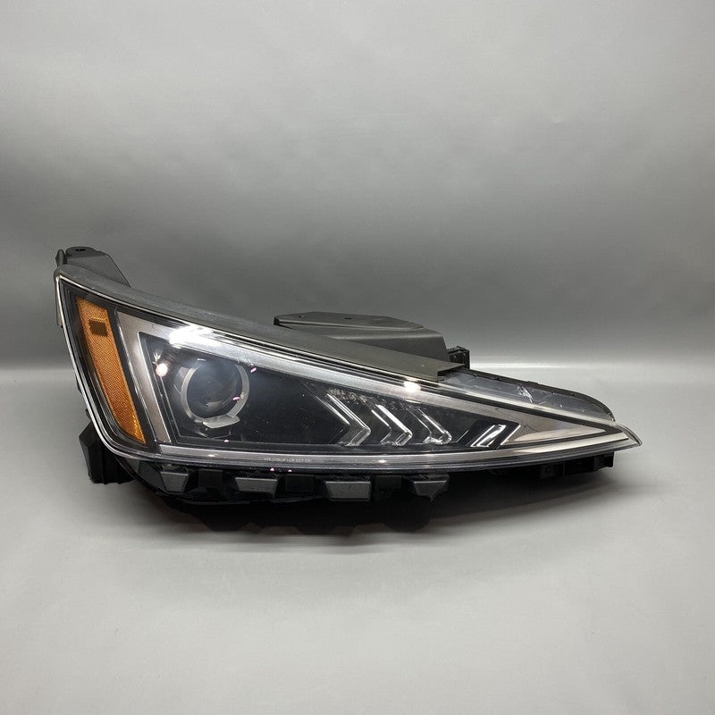 HYUNDAI ELANTRA HEADLIGHT RIGHT PASSENGER 92101-F3500 2019 2020 HALOGE