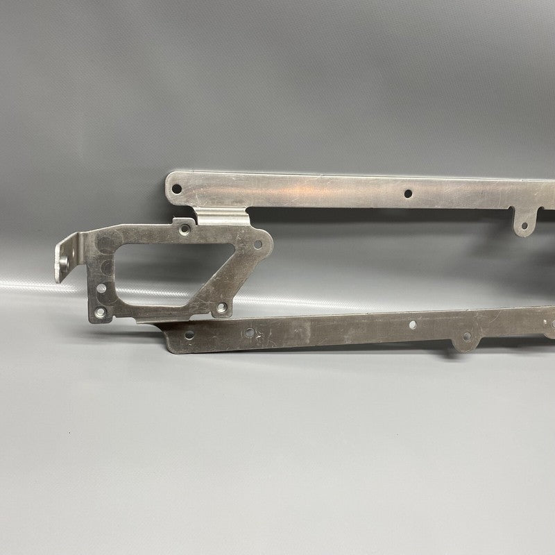 4KE819379G AUDI E-TRON DRIVE MOTOR INVERTER COOLANT LINE BRACKET 2019 2020 2021 2022 2023 