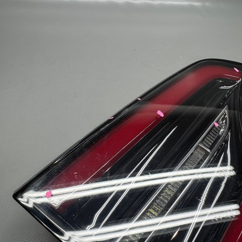TESLA MODEL X TAIL LIGHT LEFT DRIVER 2016 2017 2018 2019 2020 OEM 1034