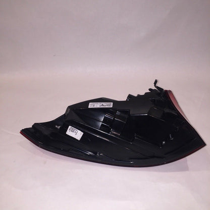 95863106221 PORSCHE CAYENNE S TAIL LIGHT RIGHT PASSENGER SIDE 2015 2016 2017 LED OEM