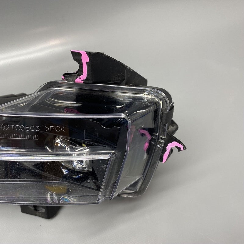 1077391-00-F TESLA MODEL 3 FOG LIGHT LEFT DRIVER 2017 2018 2019 2020 2021 2022 1077391-00-F