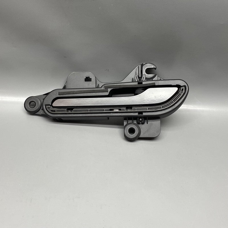 1528114-00-D TESLA MODEL Y 3 DOOR HANDLE LEFT OUTER 2017 2018 2019 2020 2021 2022 OEM