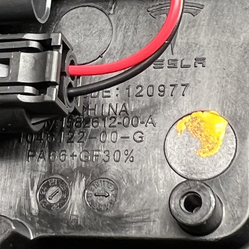 1582612-00-A TESLA MODEL S DOOR HANDLE RIGHT FRONT 2016 2017 2018 2019 2020 OEM 1582612-00-A