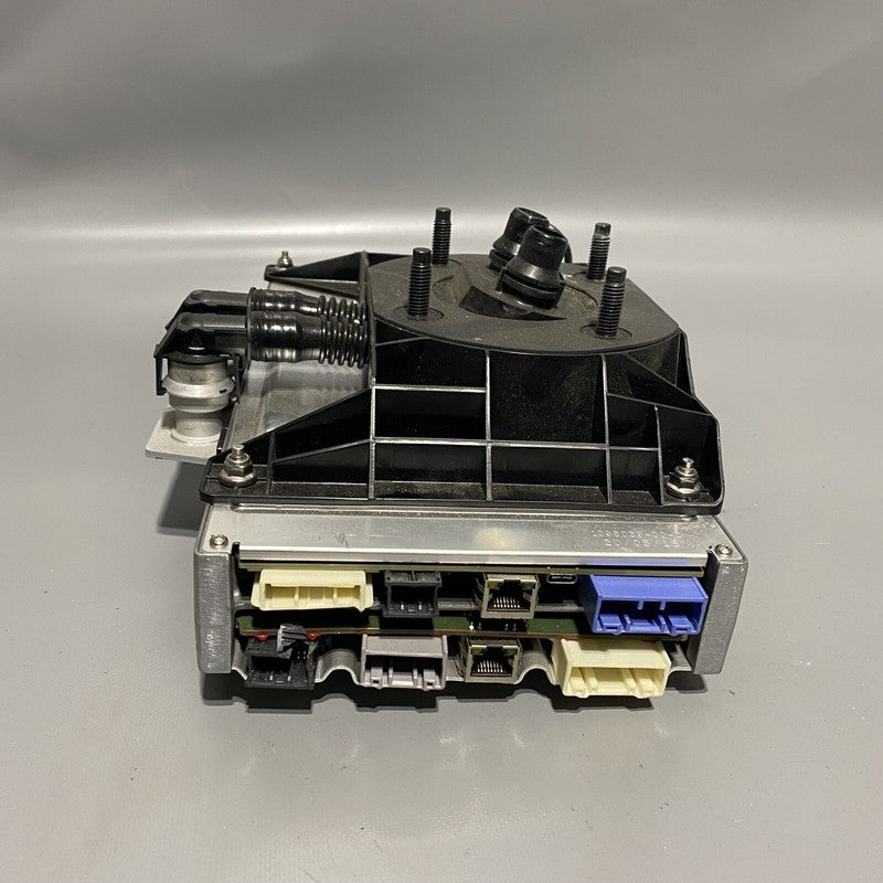 1098058-00-K TESLA MODEL 3 AUTO PILOT MEDIA CONTROL MODULE ECU COMPUTER 2017 2018 2019 2020