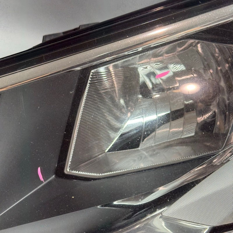 VOLKSWAGEN TIGUAN HEADLIGHT LEFT DRIVER 2018 2019 2020 2021 HALOGEN OE