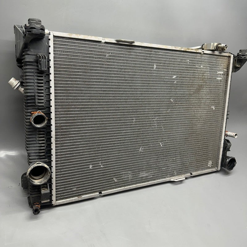A2045003703 MERCEDES BENZ E350 E550 RADIATOR 2010 2011 2012 2013 2014 2015 OEM A2045003703