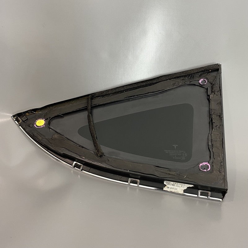 1034906 TESLA MODEL X QUARTER GLASS LEFT REAR 10349062016 2017 2018 2019 2020 OEM