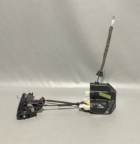 4H0839885 AUDI A8 DOOR HANDLE WITH LOCK LATCH 2011 2012 2013 2014 2015 2016 2017 OEM