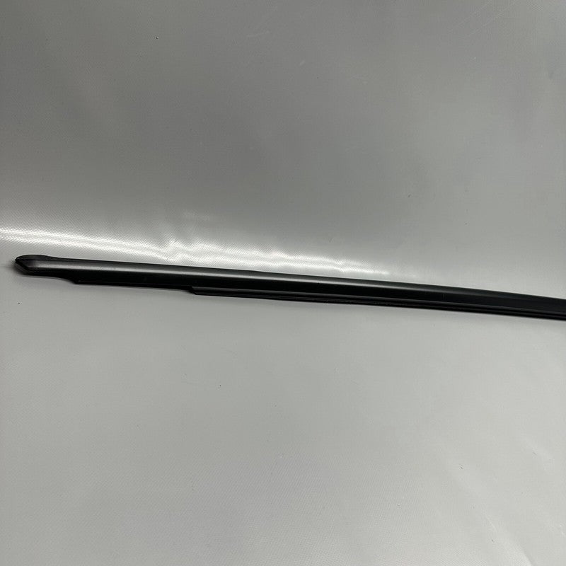 99153708601 PORSCHE 911 CAYMAN 718 DOOR MOLDING RIGHT FRONT 2017-2023 OEM 99153708601