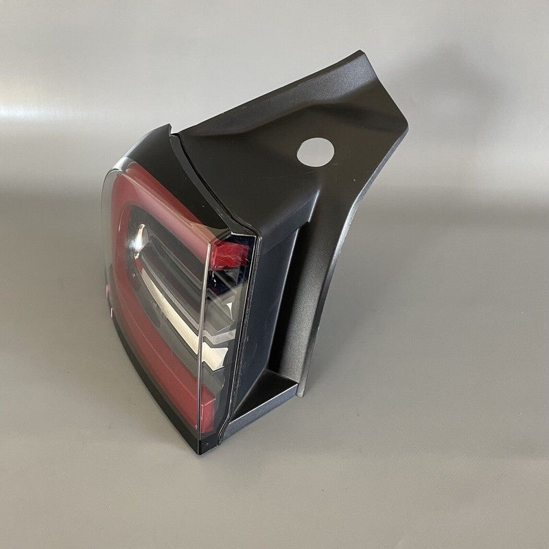 TESLA MODEL Y TAIL LIGHT LEFT DRIVER SIDE 1502086-00-D 2020 2021 2022 
