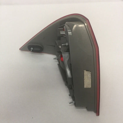 2038201064 MERCEDES BENZ C230 C320 TAIL LIGHT RIGHT PASSENGER 2001 2002 2003 2004 OEM