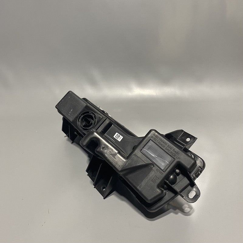 1077390-00-F TESLA MODEL 3 FOG LIGHT RIGHT PASSENGER 1077390-00-F 2017 2018 2019 2020 OEM