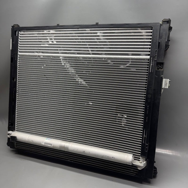 A0995000002 MERCEDES BENZ GL450 GL550 RADIATOR 2013 2014-2016 2017 2018 2019 OEM A0995000002