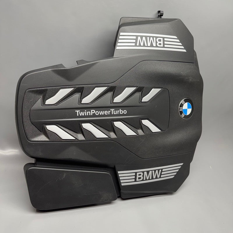 BMW M850I M550 ENGINE COVER 2020 2021 2022 2023 OEM 8489414
